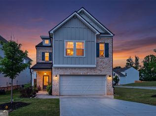 1566 Winding Ridge Trl, Hoschton, GA 30548