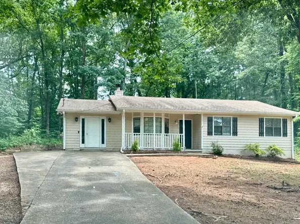 108 Hilltop Cir, Stockbridge, GA 30281