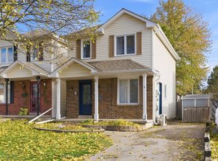 35 Overbank Dr, Oshawa, ON L1J7X9