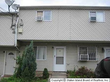 1st image of 25 Betty Ct