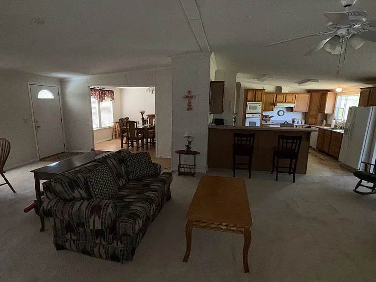 198 County Road 1165 — Photo 10