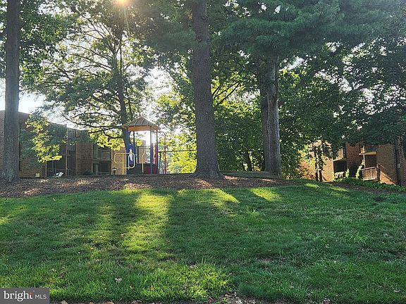 4th image of 7802 Dassett Ct APT 201