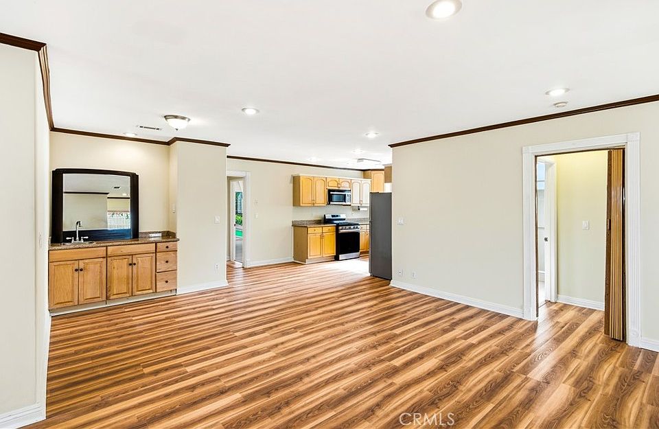 1st image of 5204 Etiwanda Ave #5204