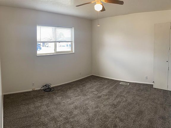 5th image of 336 E Birchwood Dr Unit 8