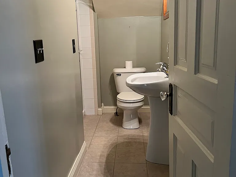 255 Charles Ave SE #1 — Photo 14
