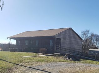 525 Foster Rd, Anna, IL 62906