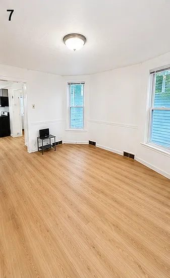 2 bed, 1000 sqft, $1,400 — Photo 2