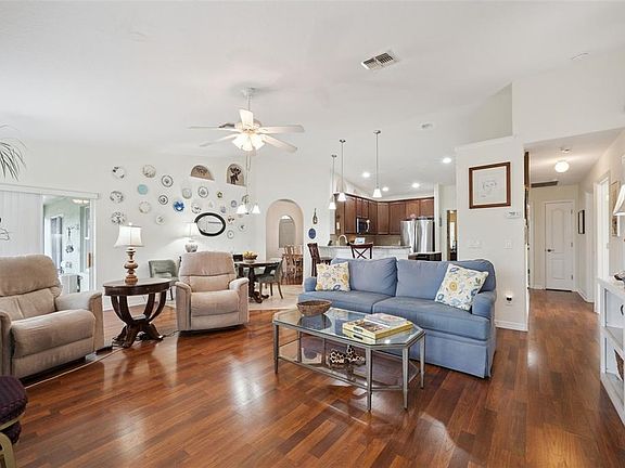 3rd image of 2243 Wolf Ridge Ln