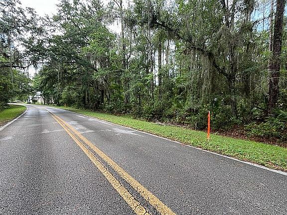 4th image of 726 Cedar Creek Rd
