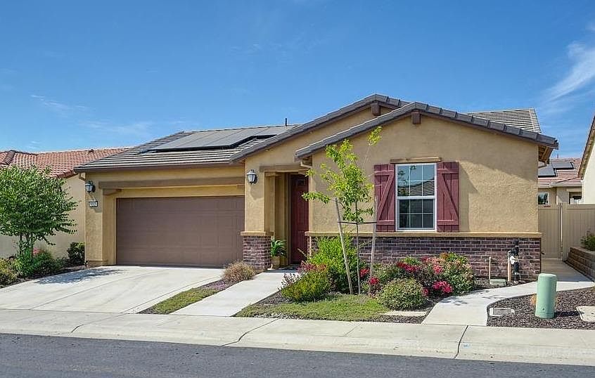 1st image of 8915 El Cielo Ln