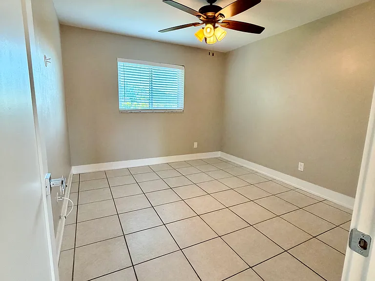 965 Morningside Dr #2W — Photo 20