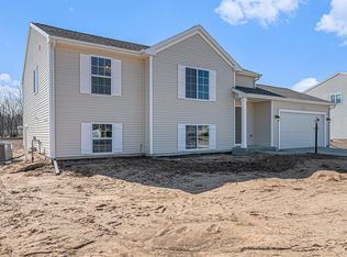 1295 Mitchell Dr, Rochester, IN 46975