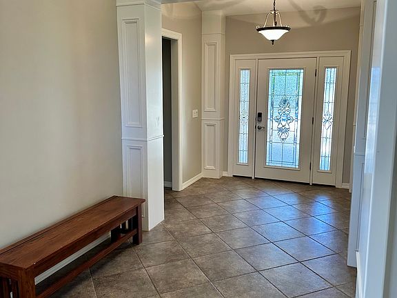 3rd image of 245 Mountain Myrtle Cir