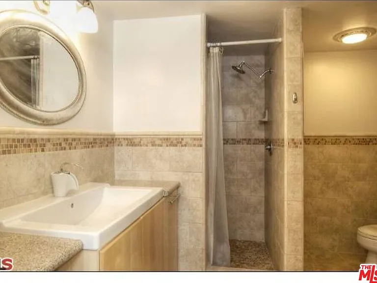 318 N Maple Dr #C106 — Photo 14