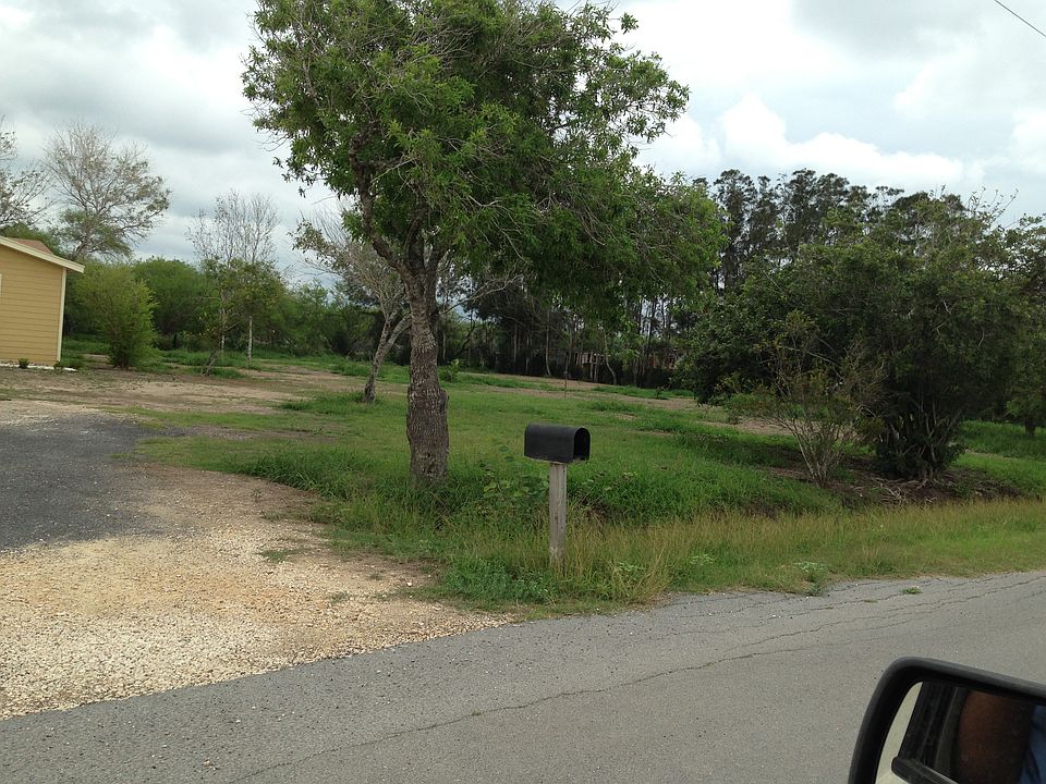 2nd image of 8955 Baker Ln