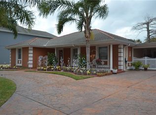 1325 Robert E Lee Blvd, New Orleans, LA 70122