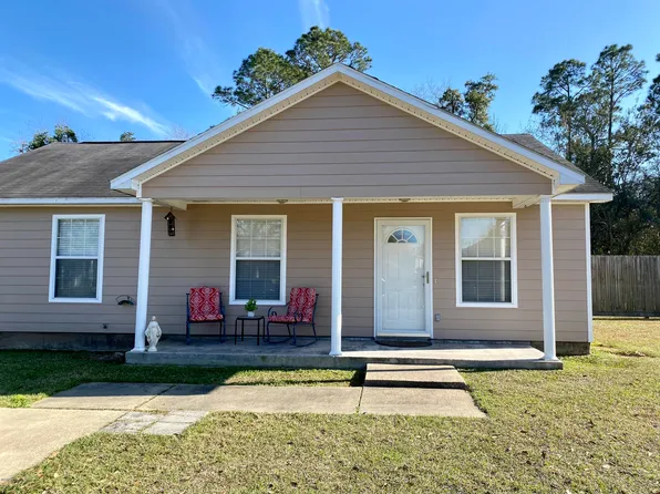 306 Lorraine Ave, Pass Christian, MS 39571