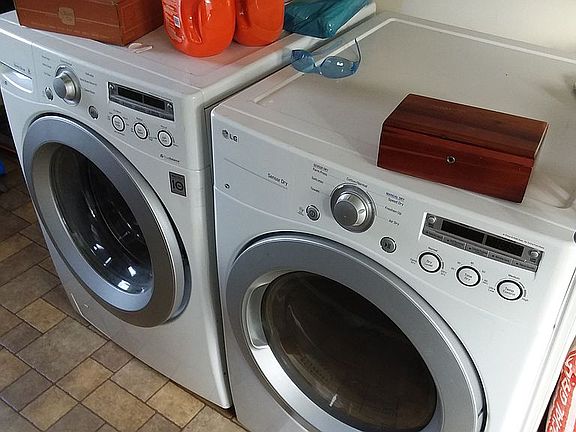 Whirlpool washer & dryer 