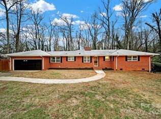 8901 Douglas Dr, Charlotte, NC 28217