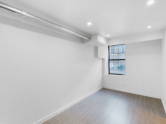3rd image of 1141 Union St #1