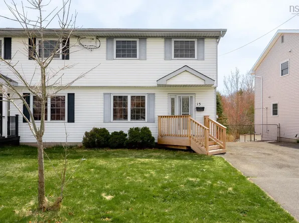 15 Theakston Ave, Halifax, NS B3R 1R7