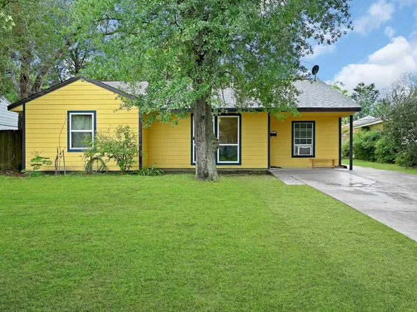 3315 Peavine Circle, Houston, TX 77080