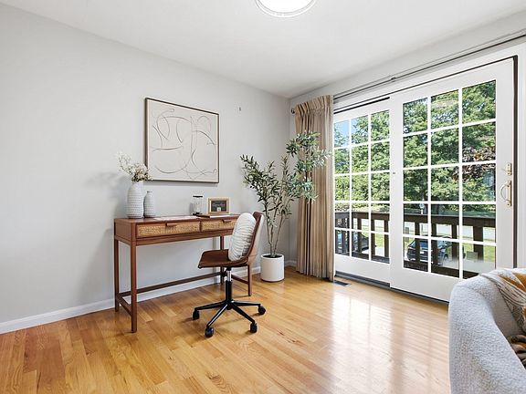 5th image of 213 Apache Way #213