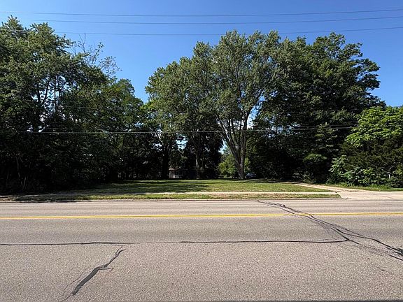 4th image of 9199 E D Ave