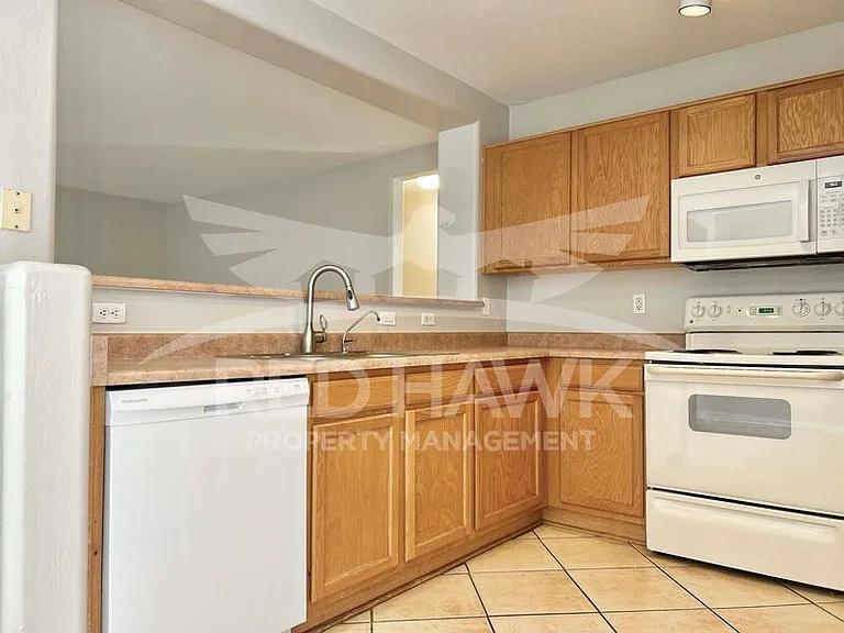 2701 E Bagdad Rd — Photo 9