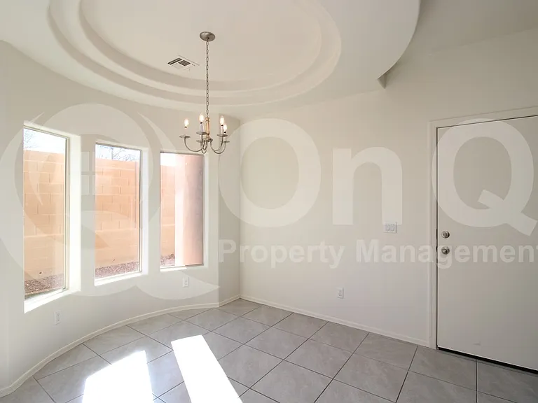 11443 W Saint John Rd — Photo 4