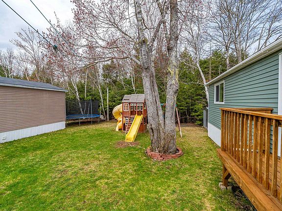 3rd image of 46 Mountain View Dr