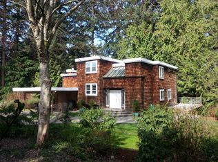 8125 Frederick Pl, Edmonds, WA 98026