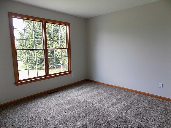 3rd image of 58440 Fillmore Ct