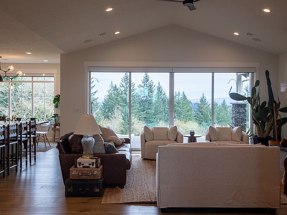 2nd image of 4178 Coates Crest Way SE