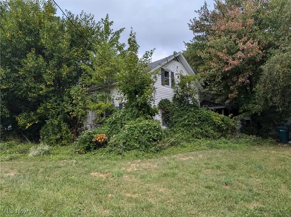 2529 N Apple Creek Rd, Wooster, OH 44691