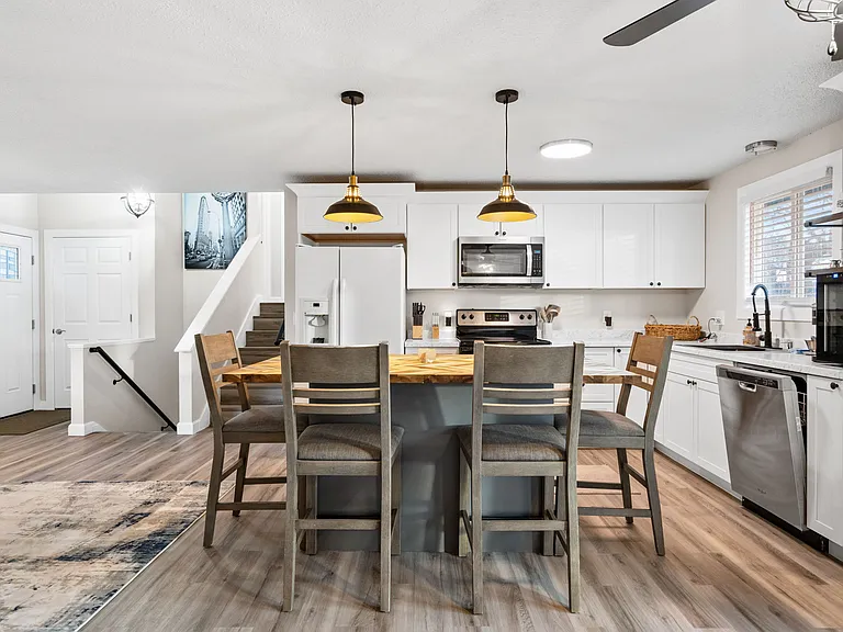1820 N Burl Ln — Photo 12