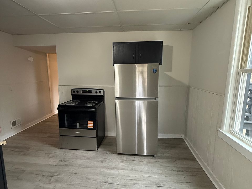 1st image of 483 Goethe St #1