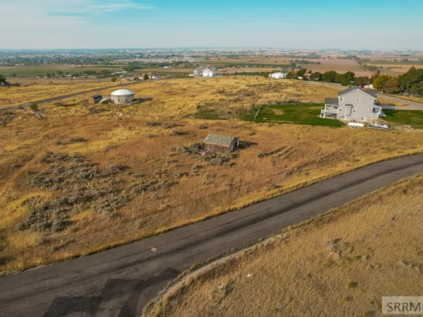 5861 N Zoram Pl, Idaho Falls, ID 83401