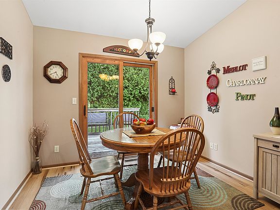5th image of 4537 Oaktree Ct