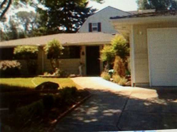 3rd image of 595 Kirkland Ave