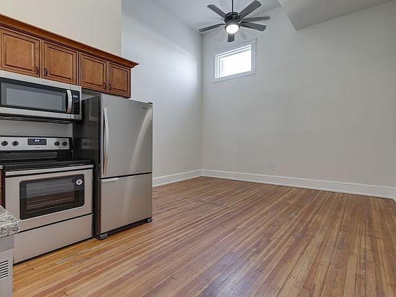 4th image of 900 Saint James St #0