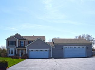 41W149 Charles Ln, Huntley, IL 60142