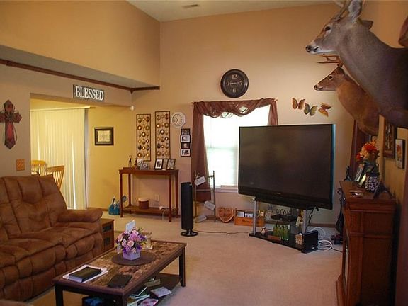 5th image of 7130 Pluto Dr
