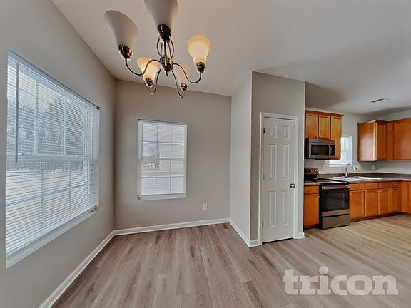 4th image of 413 Stoney Run Dr