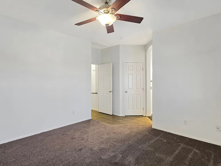 12509 W Washington St — Photo 17