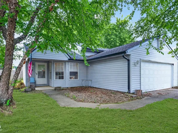 1317 Chesterfield Dr, Anderson, IN 46012
