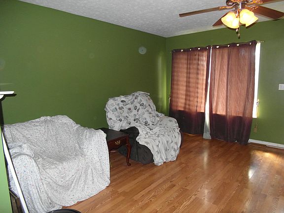 4th image of 7203 Daisy Ave