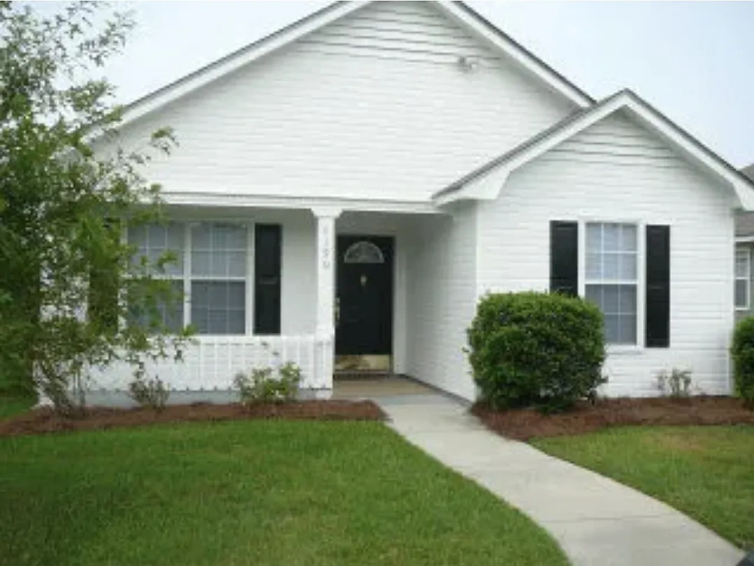 Building Photo - 4190 Hamilton Cir