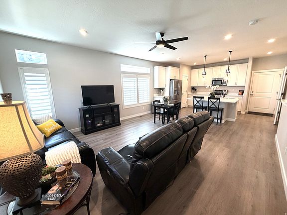 3rd image of 5696 W Pelican Ridge Ln