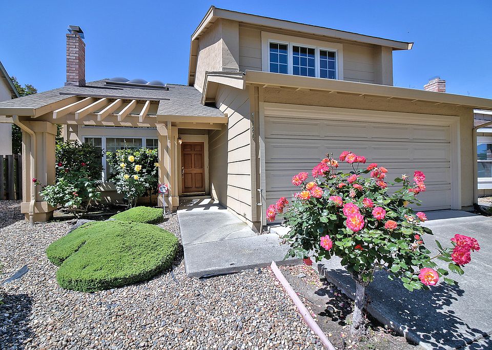 1st image of 4880 Shadowfalls Dr